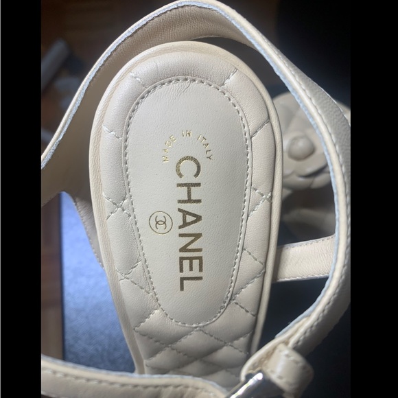 Chanel sandals , Nude color size 40 , NEW , never worn - Picture 6 of 9
